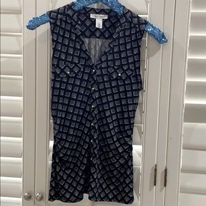 WHBM Black Geometric V Neck Tank w/button detail